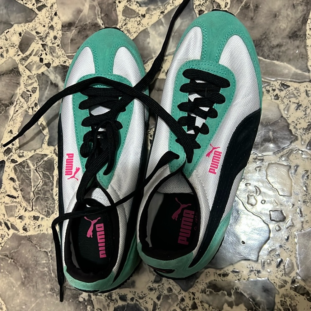Puma new sneakers size 6 1/2 never worn no box
